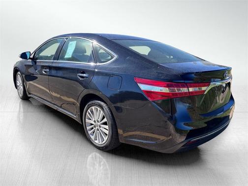2013 Toyota Avalon Hybrid XLE Premium