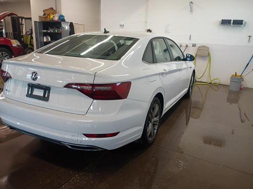 2021 Volkswagen Jetta 1.4T R-Line