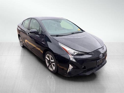 2016 Toyota Prius Four Touring