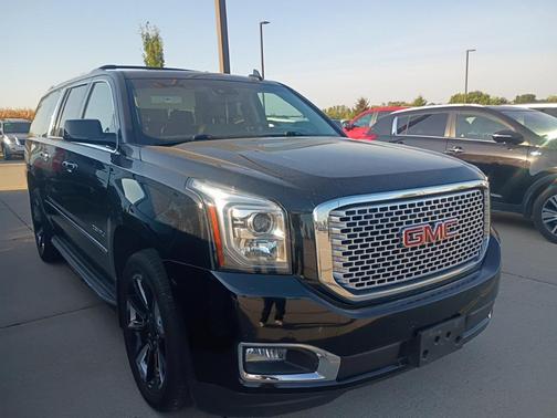 2017 GMC Yukon XL Denali
