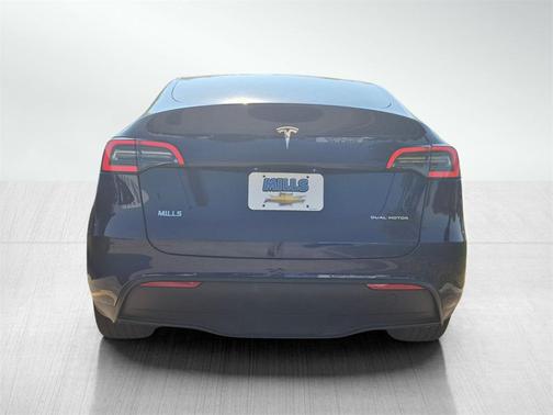 2024 Tesla Model Y Long Range Dual Motor All-Wheel Drive