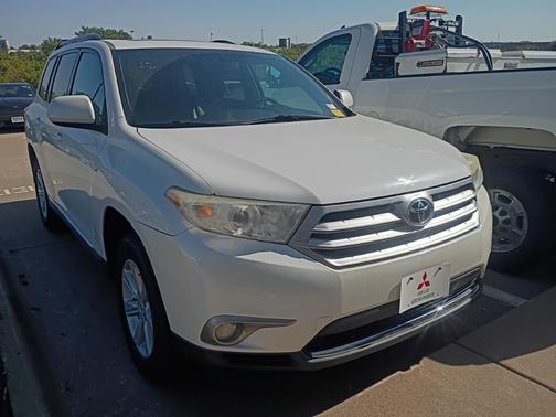 2011 Toyota Highlander SE