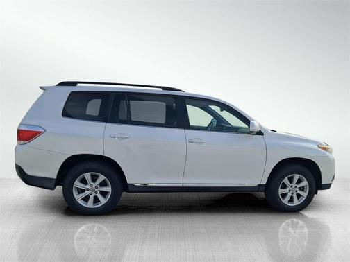 2011 Toyota Highlander SE