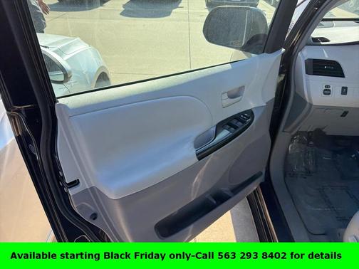 2011 Toyota Sienna LE