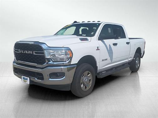 2022 RAM 2500 Big Horn Crew Cab 4x4 6'4' Box