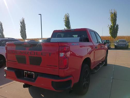2023 Chevrolet Silverado 1500 Custom