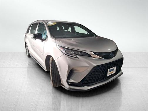 2023 Toyota Sienna XSE 7 Passenger