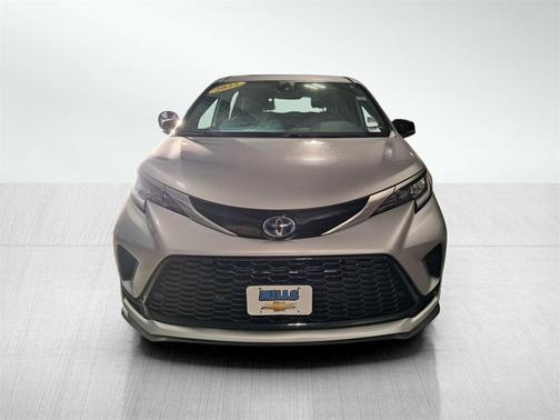 2023 Toyota Sienna XSE 7 Passenger