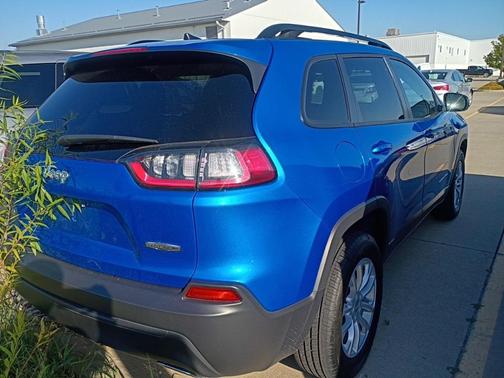 2022 Jeep Cherokee Latitude Lux