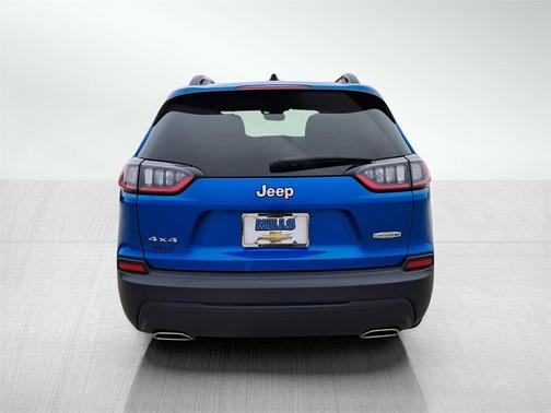 2022 Jeep Cherokee Latitude Lux