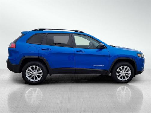 2022 Jeep Cherokee Latitude Lux