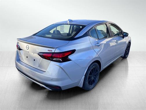 2023 Nissan Versa 1.6 S