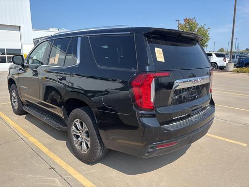 2022 GMC Yukon SLE