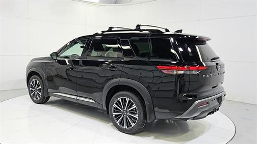 Super Black 2026 Nissan Pathfinder Platinum
