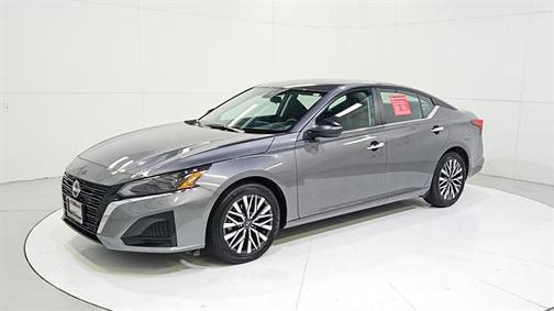 Gun Metallic 2025 Nissan Altima SV