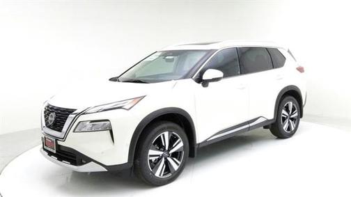 White 2022 Nissan Rogue Platinum