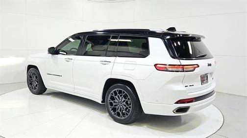 Bright White Clearcoat 2023 Jeep Grand Cherokee L Summit