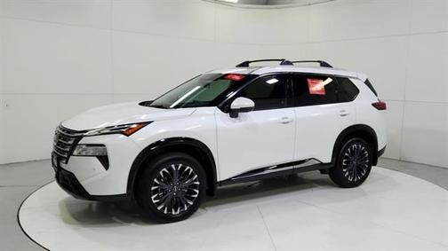 Everest White P 2026 Nissan Rogue Platinum