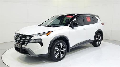 2025 Nissan Rogue SL