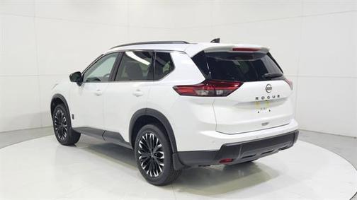Everest White P 2026 Nissan Rogue Dark Armor