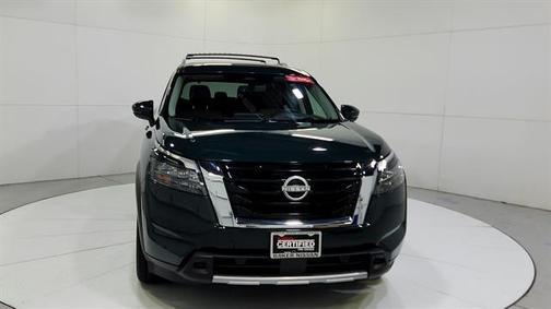 Obsidian Green Pearl 2025 Nissan Pathfinder Platinum