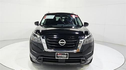 Black 2025 Nissan Pathfinder SV