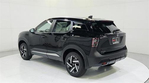 Super Black 2026 Nissan Kicks SV