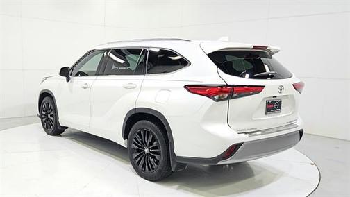 Blizzard Pearl 2021 Toyota Highlander Platinum