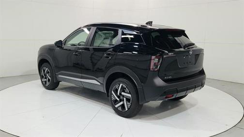 Super Black 2026 Nissan Kicks SV