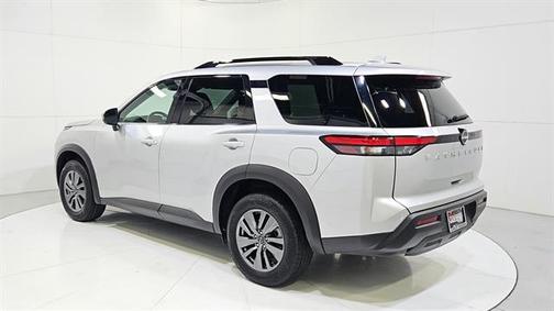 Brilliant Silver Metallic 2025 Nissan Pathfinder SV
