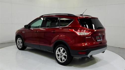 Ruby Red Metallic Tinted Clearcoat 2014 Ford Escape SE