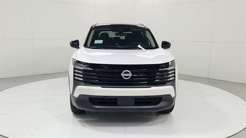 2t Wht Blk Roof 2026 Nissan Kicks SV