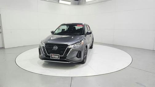 Gun Metallic 2025 Nissan Kicks Play S