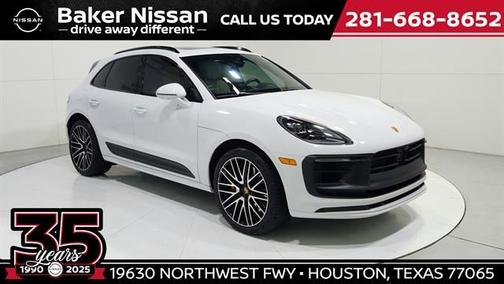 Carrara White Metallic 2023 Porsche Macan GTS