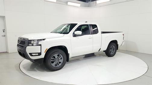 Glacier White 2025 Nissan Frontier SV