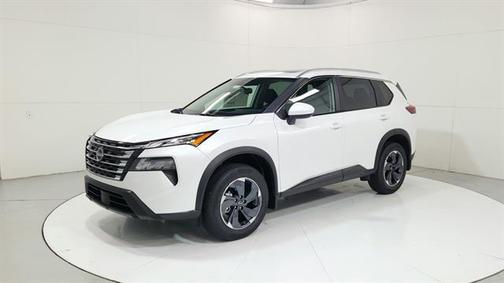 Everest White P 2025 Nissan Rogue SV