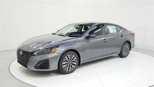 Gun Metallic 2026 Nissan Altima SV