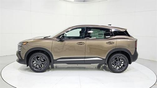 Canyon Bronze M 2026 Nissan Kicks SR