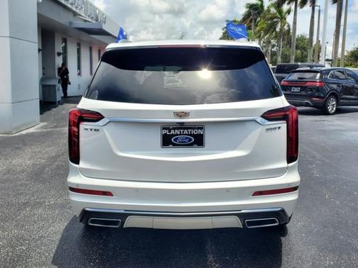 2024 Cadillac XT6 Luxury FWD