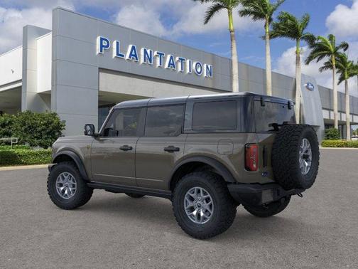 2025 Ford Bronco Badlands