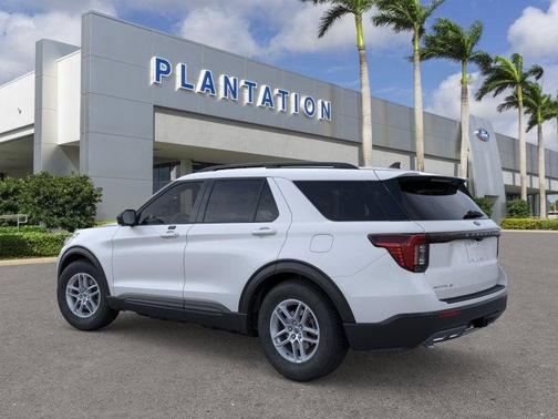 2026 Ford Explorer 
