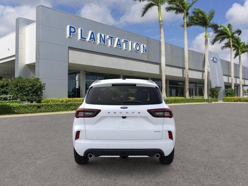 2025 Ford Escape ST-Line Elite