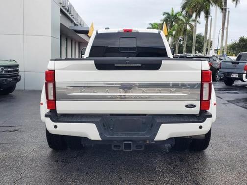 2022 Ford F-350 Platinum