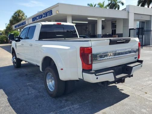 2022 Ford F-350 Platinum