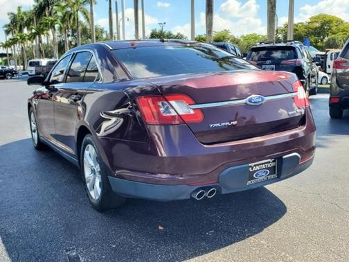 2011 Ford Taurus SEL