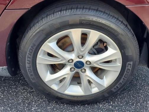 2011 Ford Taurus SEL