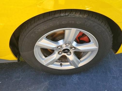 2015 Ford Mustang V6