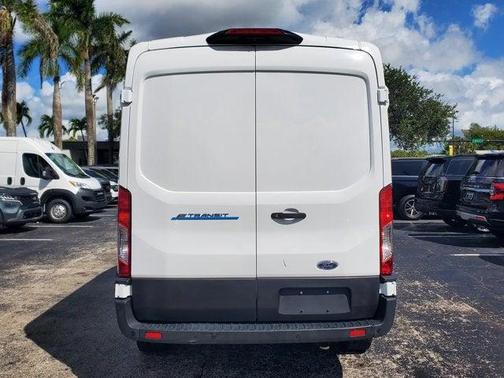 2023 Ford E-Transit Base