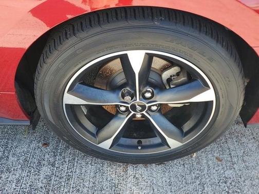 2021 Ford Mustang EcoBoost