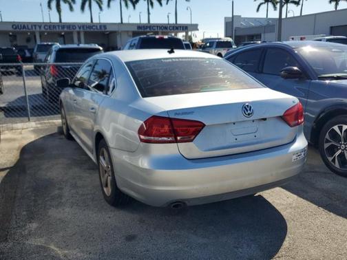 2013 Volkswagen Passat 2.5 SE